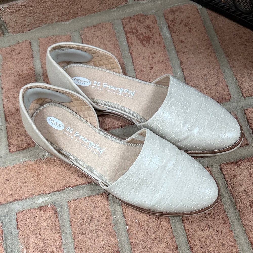 Dr. Scholl's Women's Beige Textured Loafers